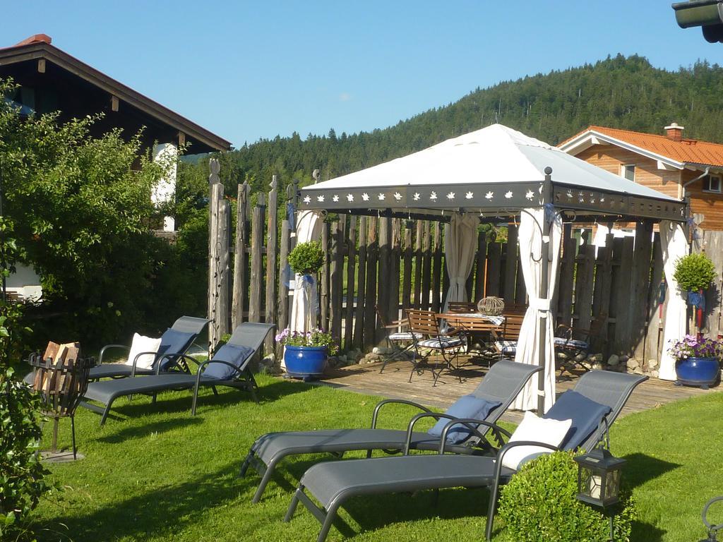 Gaestehaus Schoenfeld Reit im Winkl Exteriör bild