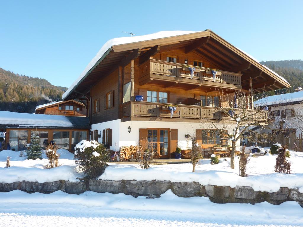 Gaestehaus Schoenfeld Reit im Winkl Exteriör bild